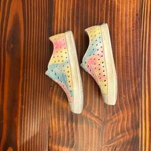 Native shoes size 9